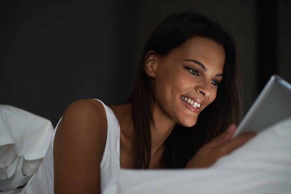 Quelle est la meilleure période pour observer la faune nocturne en camping dans le parc national de Yellowstone?